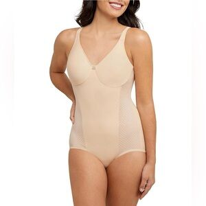 ✨Bali Women's Passion for Comfort Minimizer Underwire Bodysuit Sz 38 DDD NEW✨